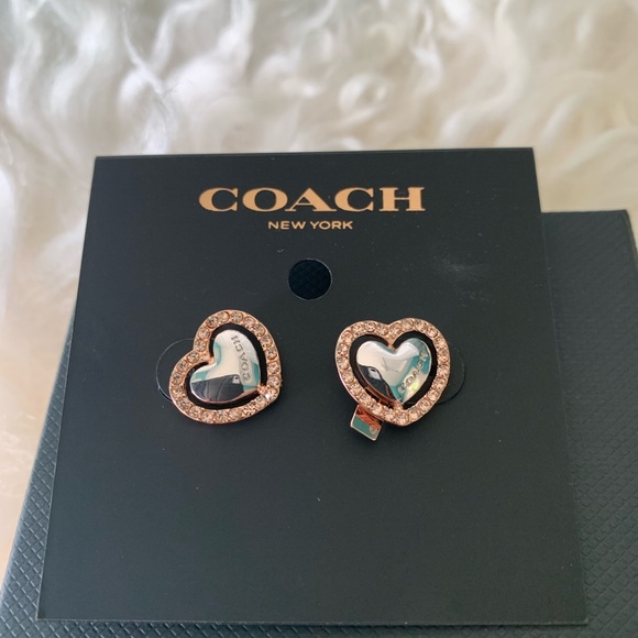 ❤️PEARL HEART HALO STUD EARRINGS❤️ - Picture 3 of 5